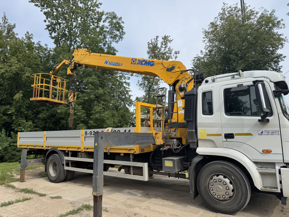 auto2help.ru,  при помощи крана-манипулятора с навесным оборудованием ЛЮЛЬКА выполняем высотные работы.